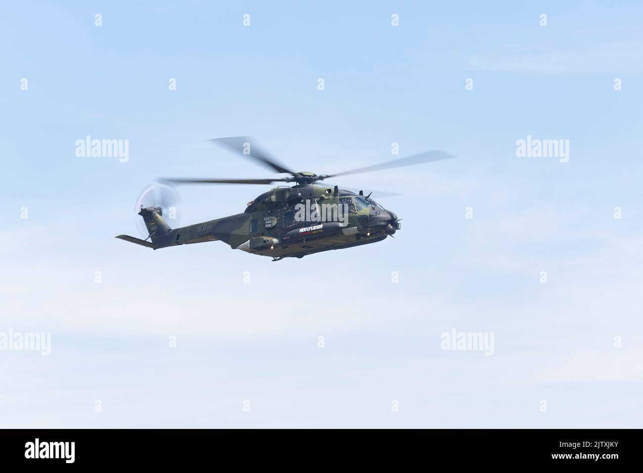 NHIndustries NH90 Multi-Rolle-Hubschrauber zeigt bei der 2022 Royal International Ait Tattoo Stockfoto