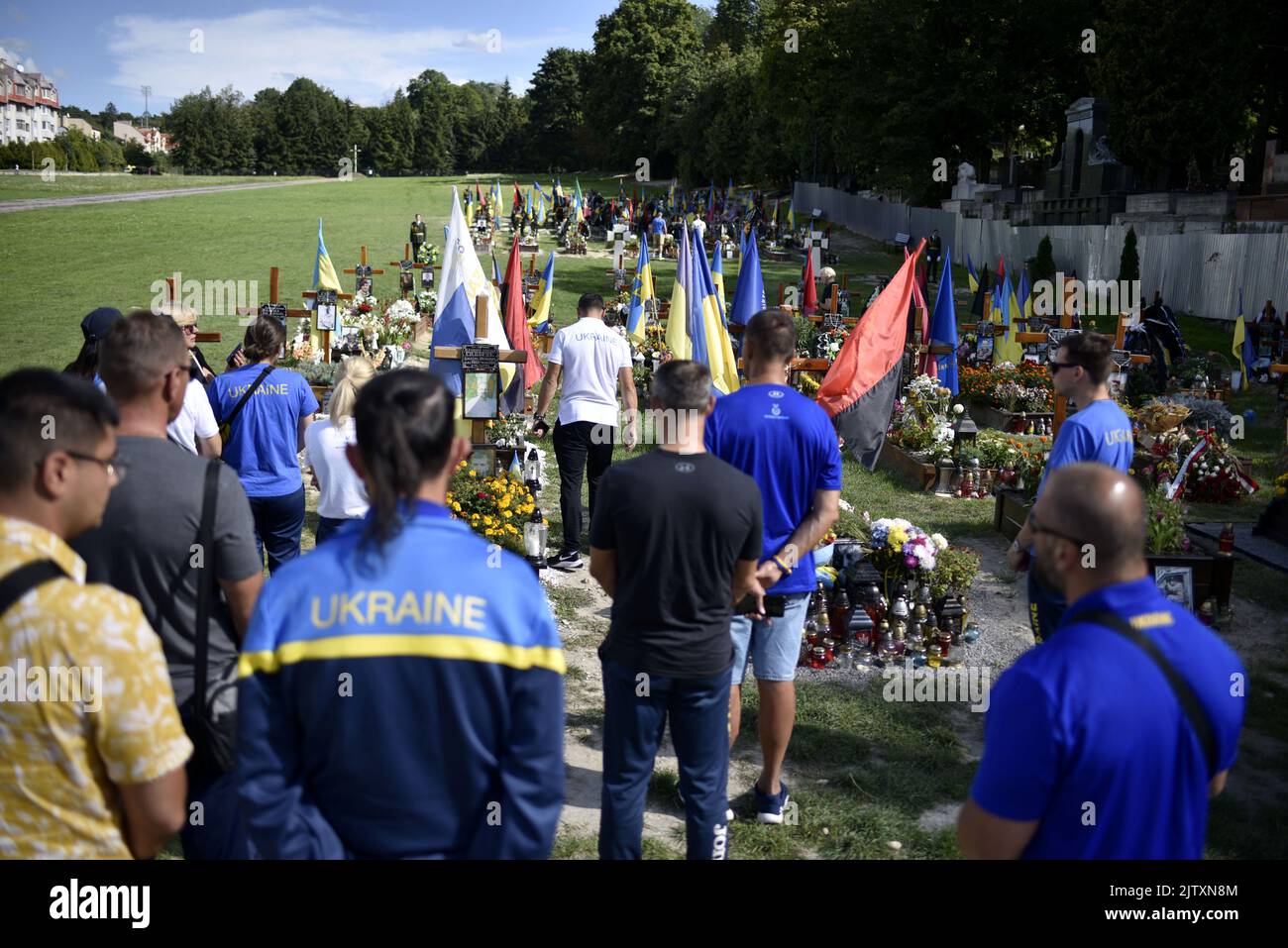 LVIV, UKRAINE - 1. SEPTEMBER 2022 - Teilnehmer der Begrüßungszeremonie des Teams Ukraine nach ihrer Rückkehr von den DoD Warrior Games 2022 besuchen die L Stockfoto