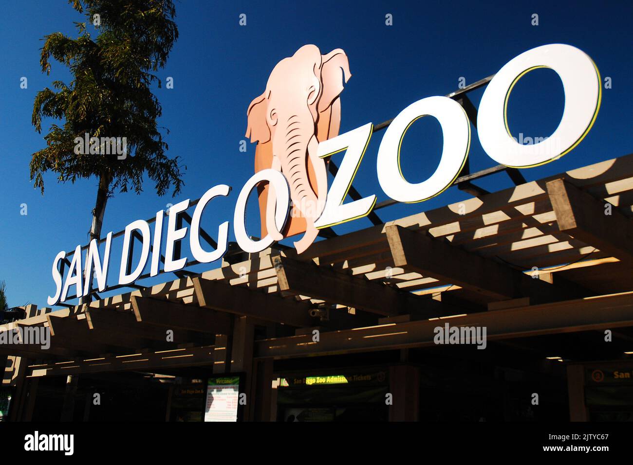 Eintritt zum San Diego Zoo Stockfoto