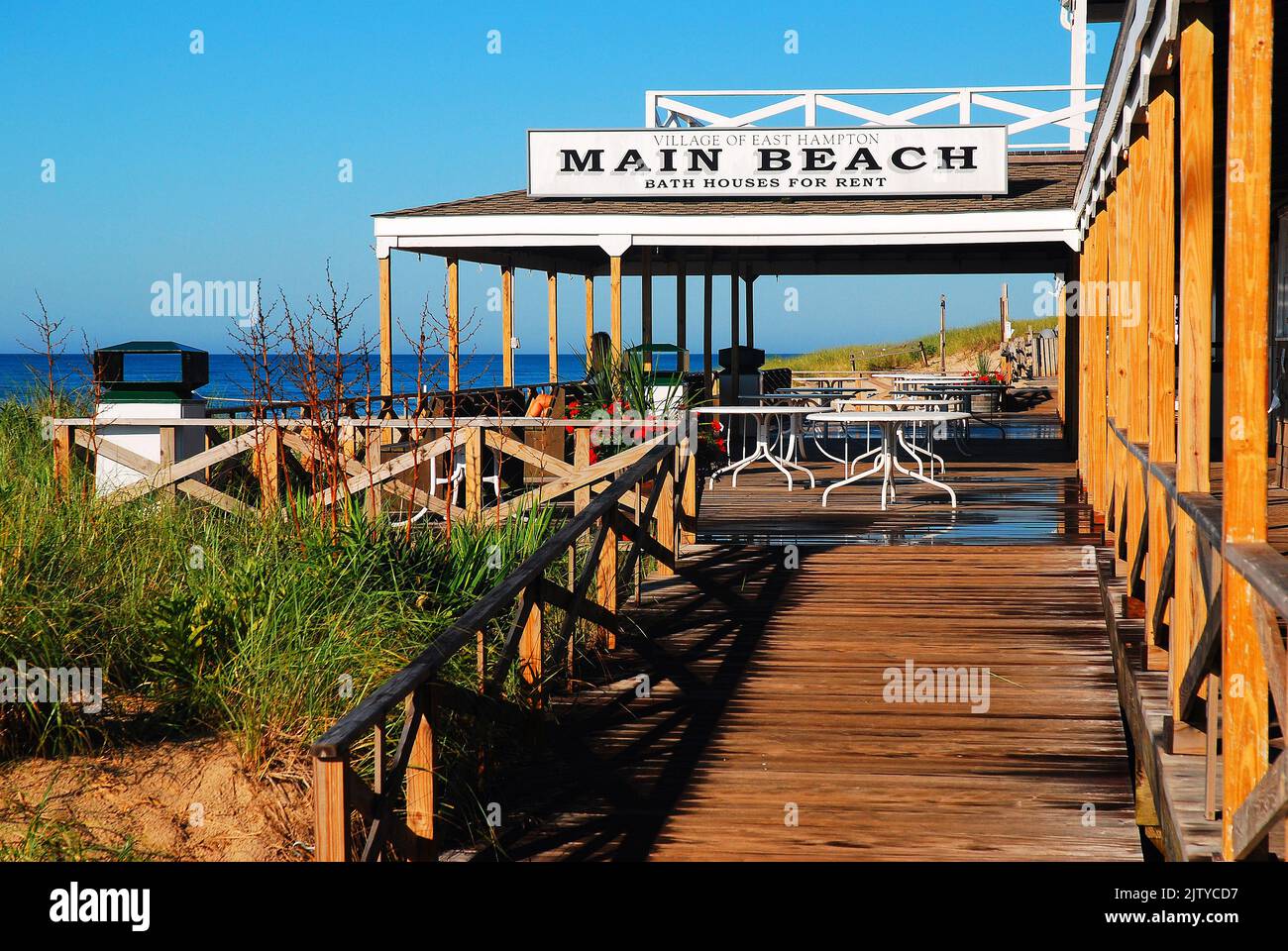 Der Pavillon am Main Beach in East Hamptons blickt auf einen der am besten bewerteten Sommerstrände in den Hamptons und Long Island Stockfoto