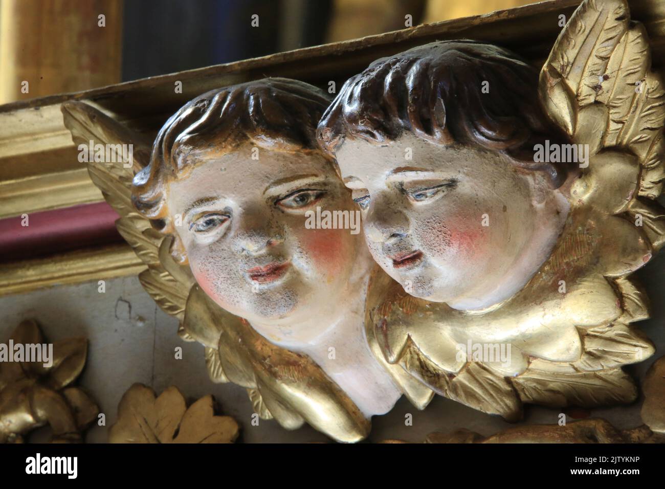 Visage de deux anges baroques. Skulptur. Eglise Saint-Gervais-et-Protais. Saint-Gervais-les-Bains. Haute-Savoie. Auvergne-RhÃ´ne-Alpes. Frankreich. Europ Stockfoto