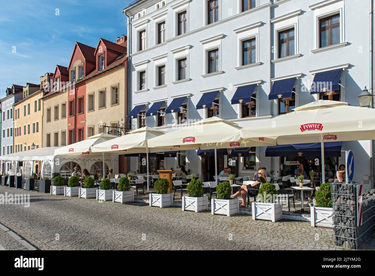 Straßenrestaurant in Zgorzelec, Polen, nahe der Grenze zu Görlitz, Deutschland Stockfoto