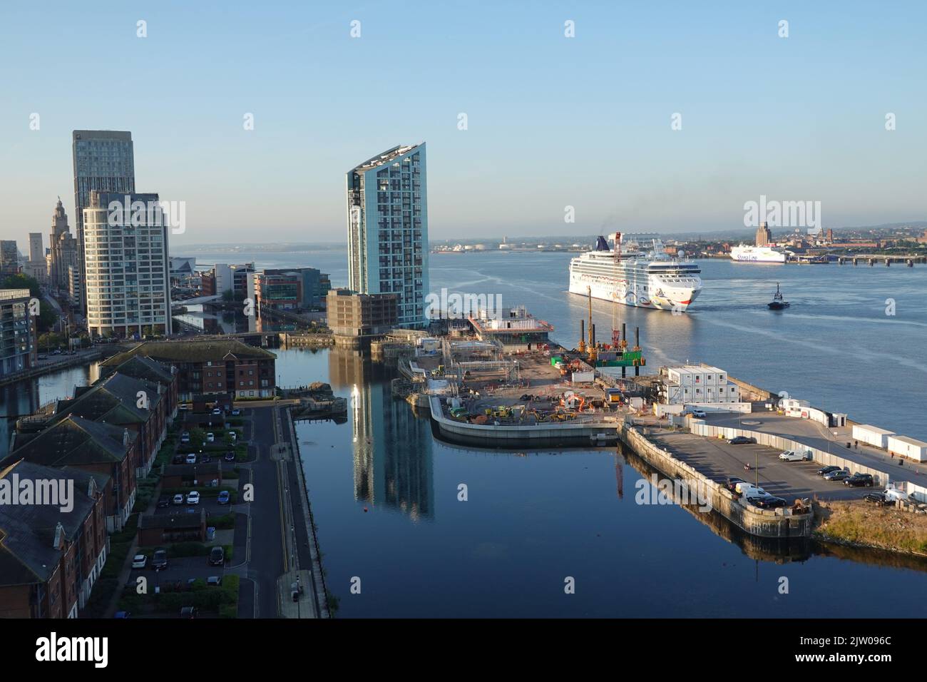 Norwegian Star Cruise Liner, River Mersey, Liverpool, England Vereinigtes Königreich Stockfoto