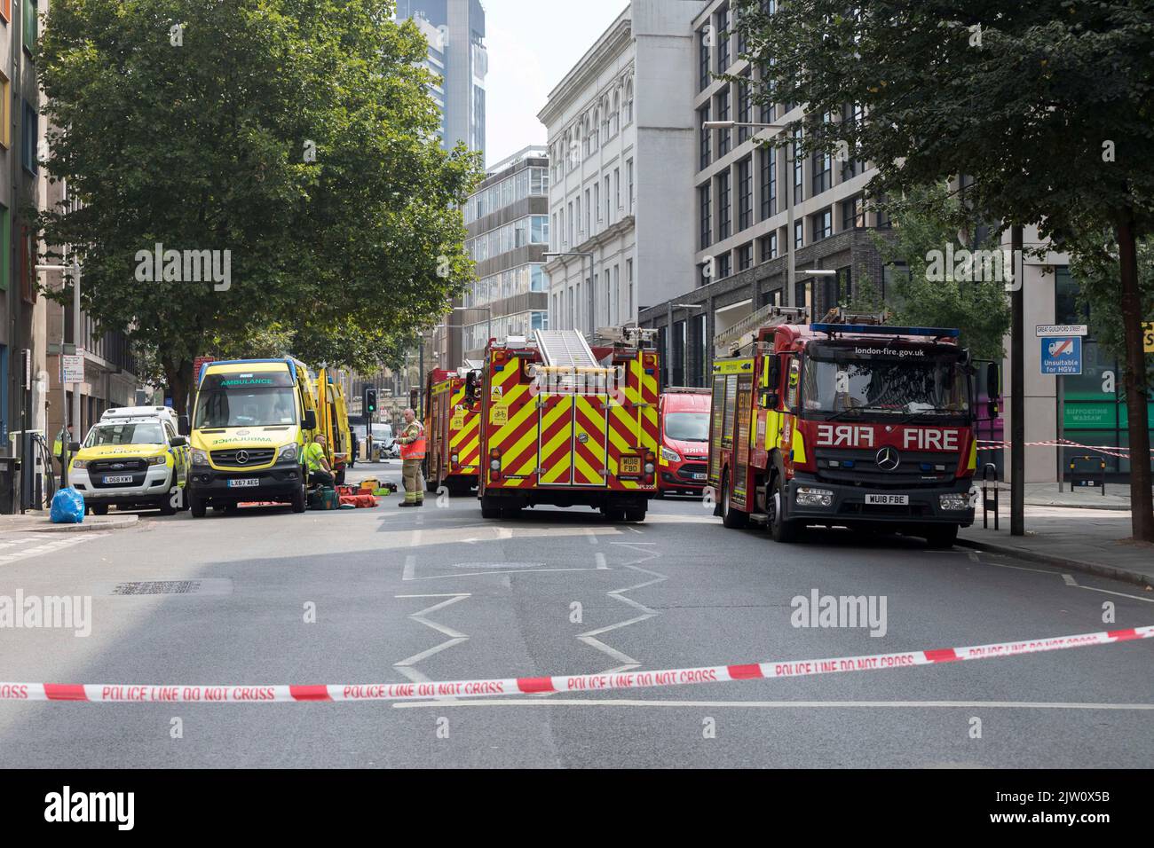 In der Union Street, Southwark, brach ein Feuer aus. Menschen werden um das Feuer evakuiert. Bild aufgenommen am 17.. August 2022. © Belinda Jiao jiao.bilin@gmail.co Stockfoto