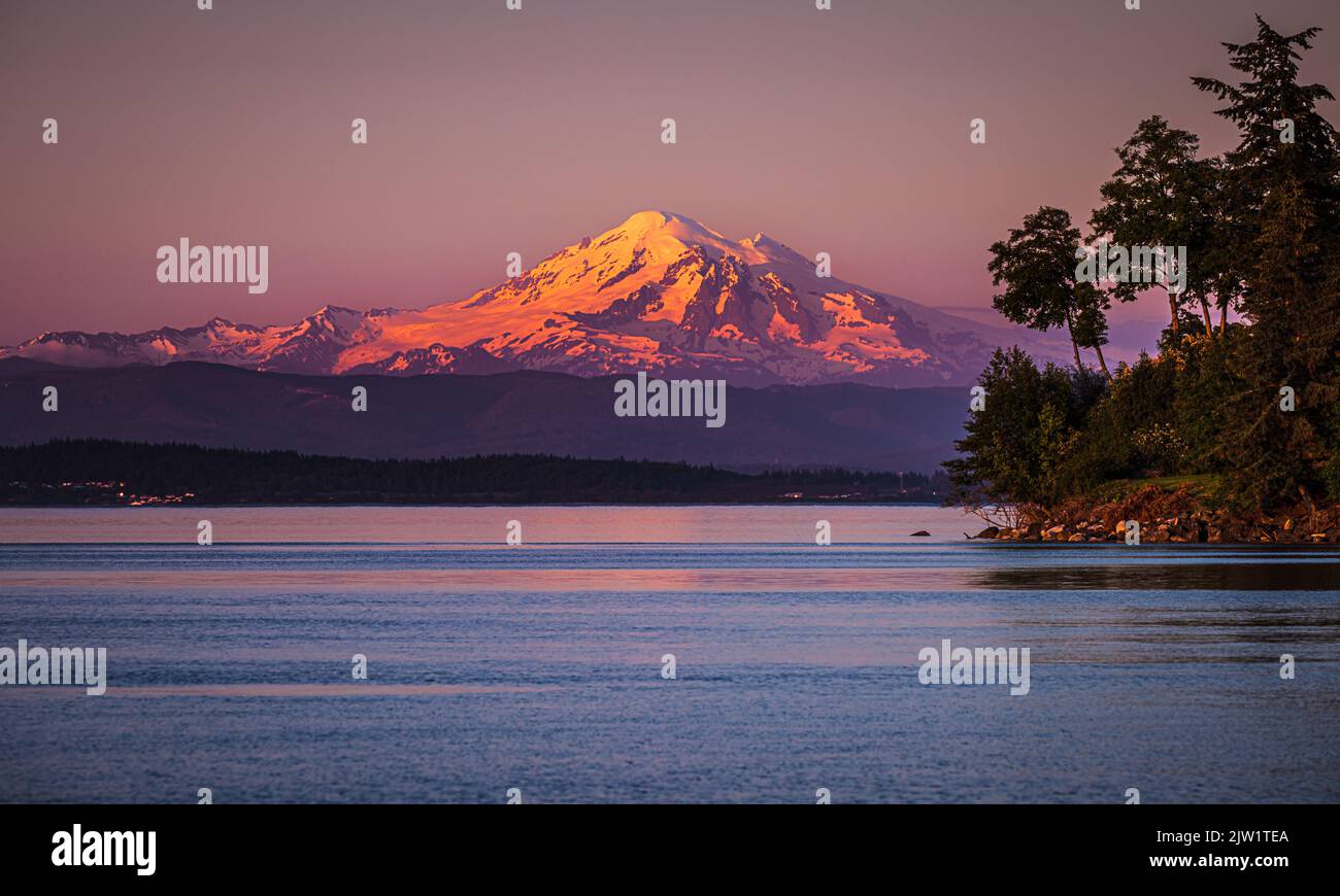 Mount Baker von Orcas Island, Washington Stockfoto