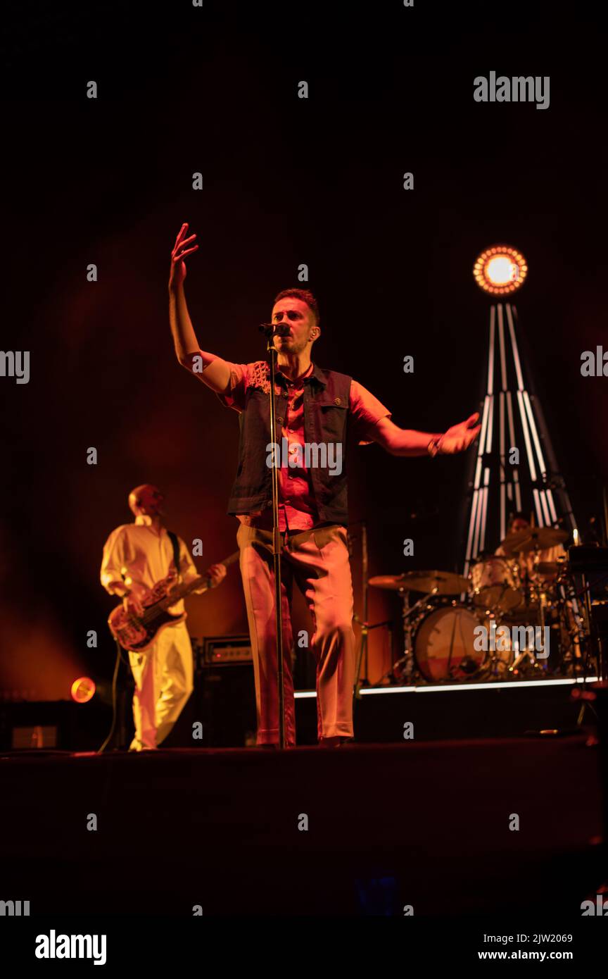 Die spanische Band Vetusta Morla spielt live während des Vive Latino 2022 Festivals in Zaragoza, Spanien Stockfoto