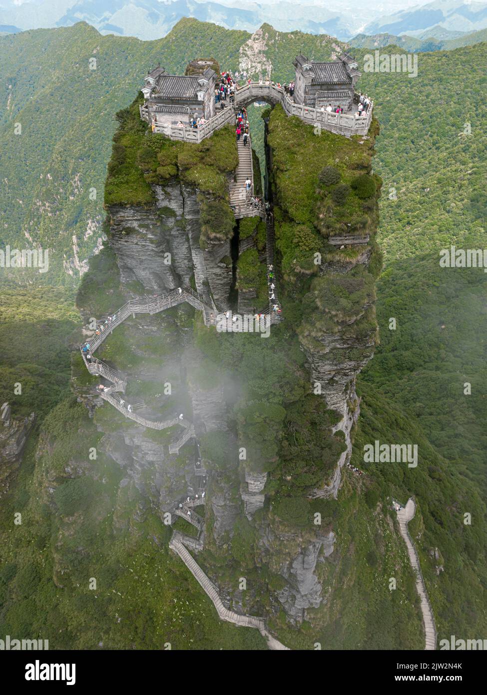 Der Fanjingshan oder der Berg Fanjing in Tongren, Provinz Guizhou, ist der höchste Gipfel des Wuling-Gebirges im Südwesten Chinas. Fanjingshan Stockfoto