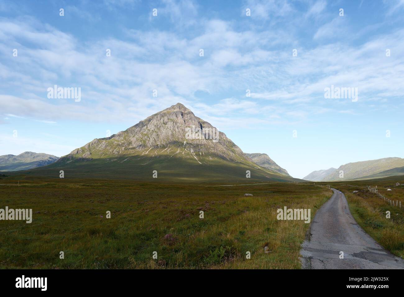 West Highland Way Wanderweg und Buachaille Etive Mor Schottland Stockfoto