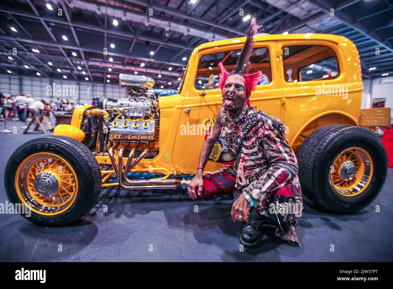 London UK 03 Sep 2022 Zombie Punk auf der Big London Tattoo Show mit den Autos von NSRA, Hotroddes und modifizierten Retro-Autos Paul Quezada-Neiman/Alamy Live News Stockfoto