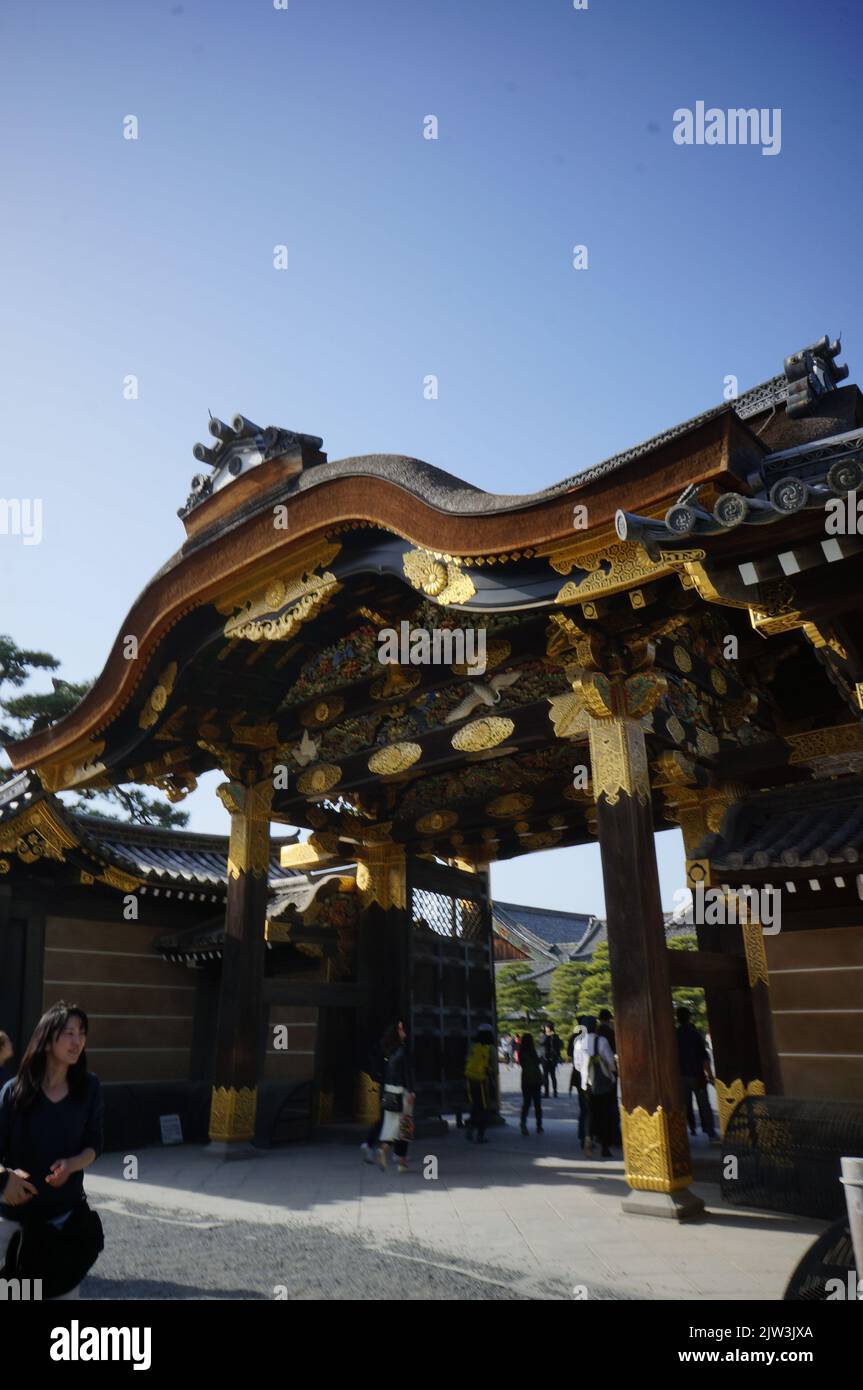 Eingangstor an der kaiserlichen Burg von Kyoto Stockfoto