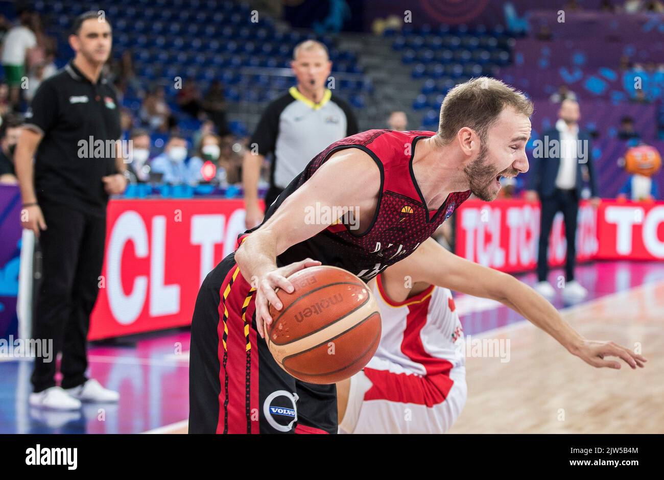 Alexandre Libert von Belgien während des Spiels zwischen Montenegro und den belgischen Löwen, Spiel zwei von fünf in der Gruppe A bei der EuroBasket 2022, Samstag, 03. September 2022, in der Tbilisi Arena, in Tiflis, Georgien. Die Basketball-Europameisterschaft findet vom 1. Bis 18. September statt. BELGA FOTO NIKOLA KRSTIC Stockfoto