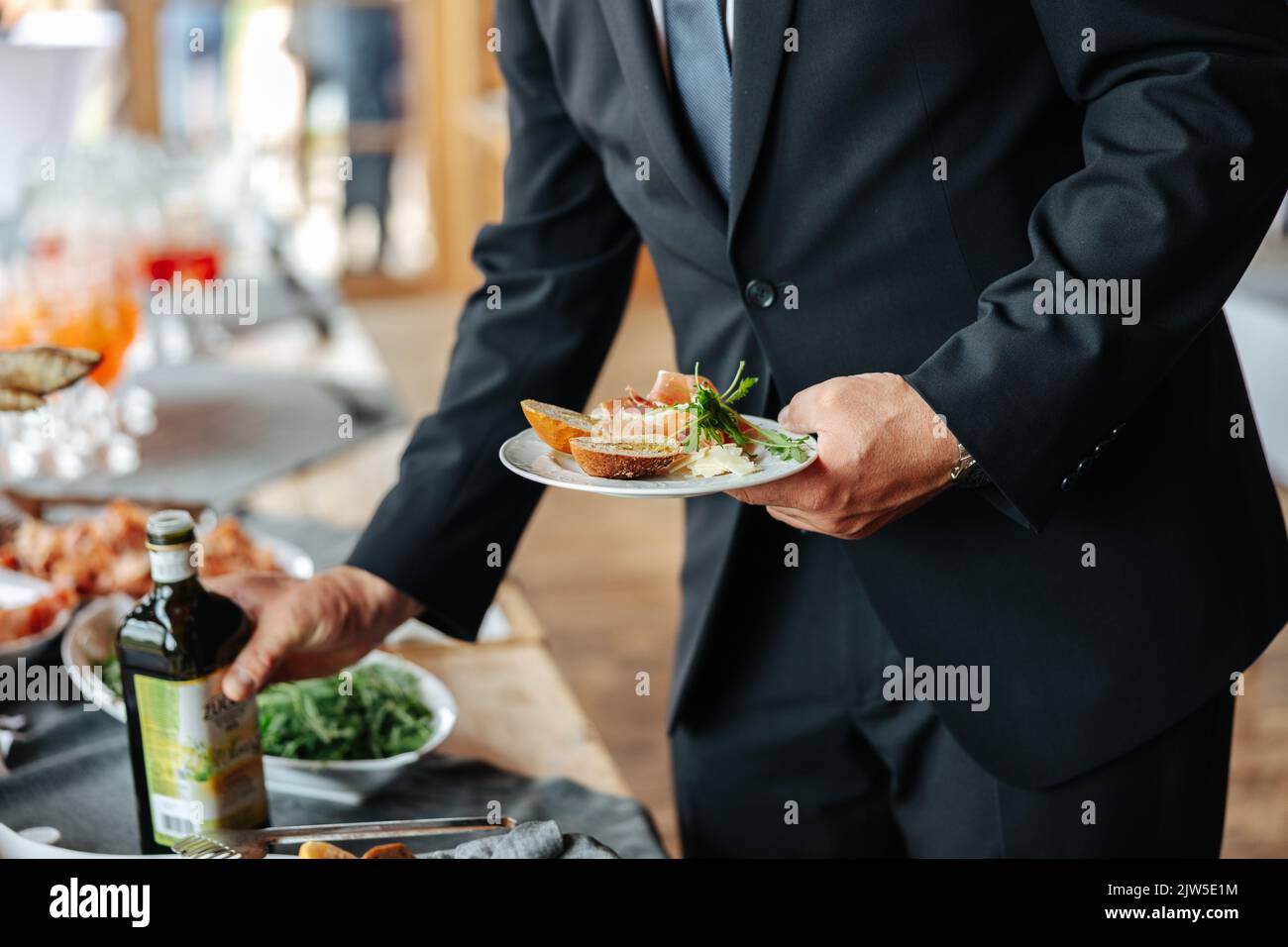 Köstliche Vorspeisen bei einer Dinnerparty oder einem Hochzeitsempfang Stockfoto