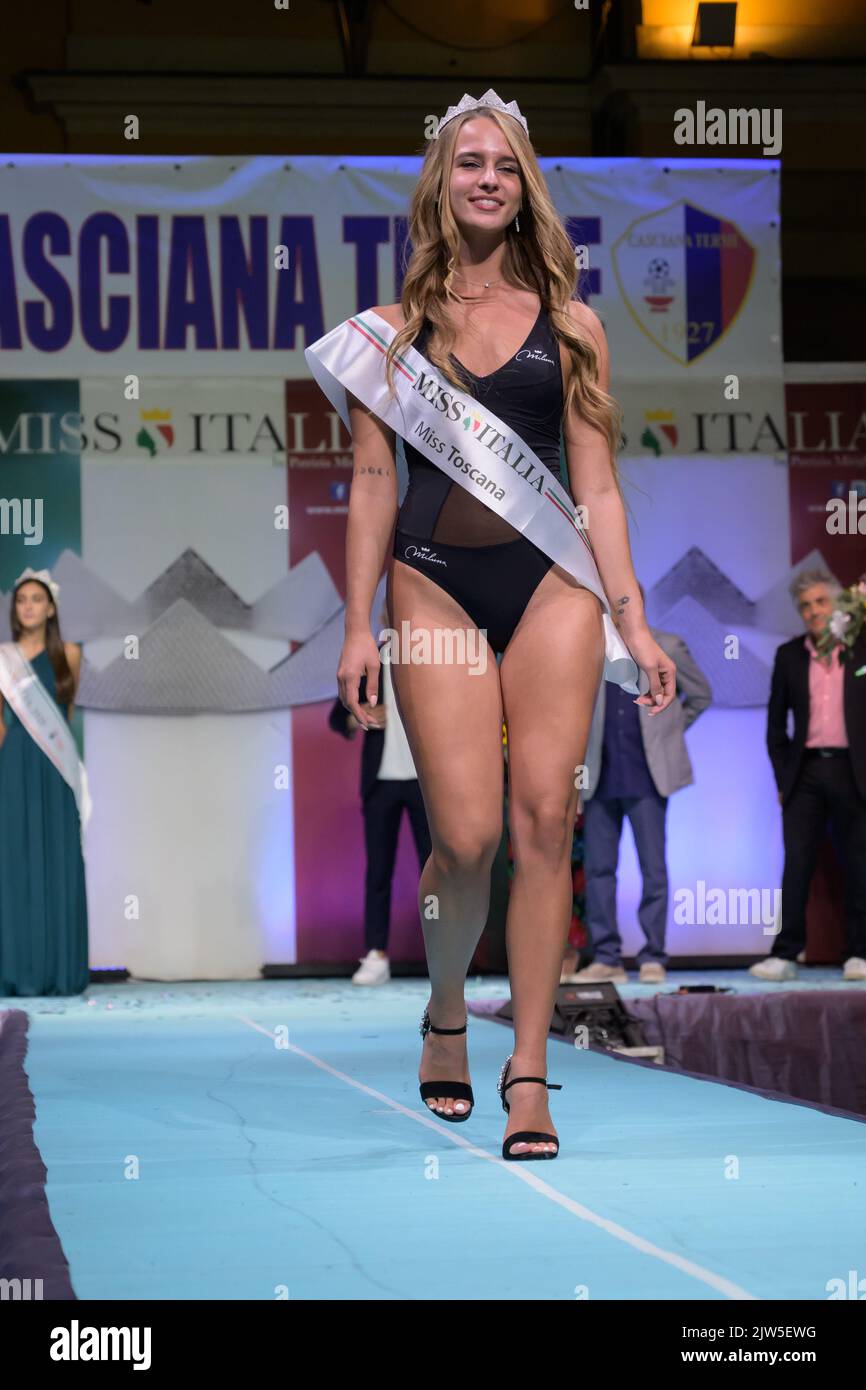 Casciana Terme, Italien. 03. September 2022. Nicole Ninci im Finale des Schönheitswettbewerbs Miss Toscana 2022 in Casciana Terme. (Foto: Stefano Dalle Luche/Pacific Press) Quelle: Pacific Press Media Production Corp./Alamy Live News Stockfoto