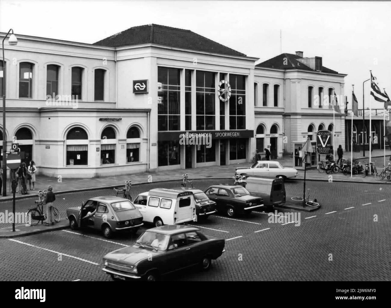 Blick auf die N.S. Station Alkmaar in Alkmaar. Stockfoto