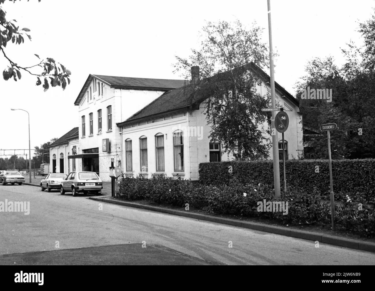 Blick auf die N.S. Station Nijkerk in Nijkerk. Stockfoto