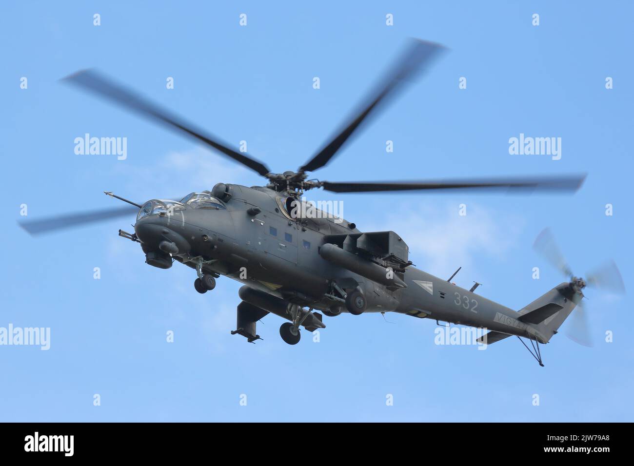 MIL MI-24P Hind der ungarischen Luftwaffe beim Royal International Air Tattoo 2022, Fairford, Gloucestershire, Großbritannien Stockfoto