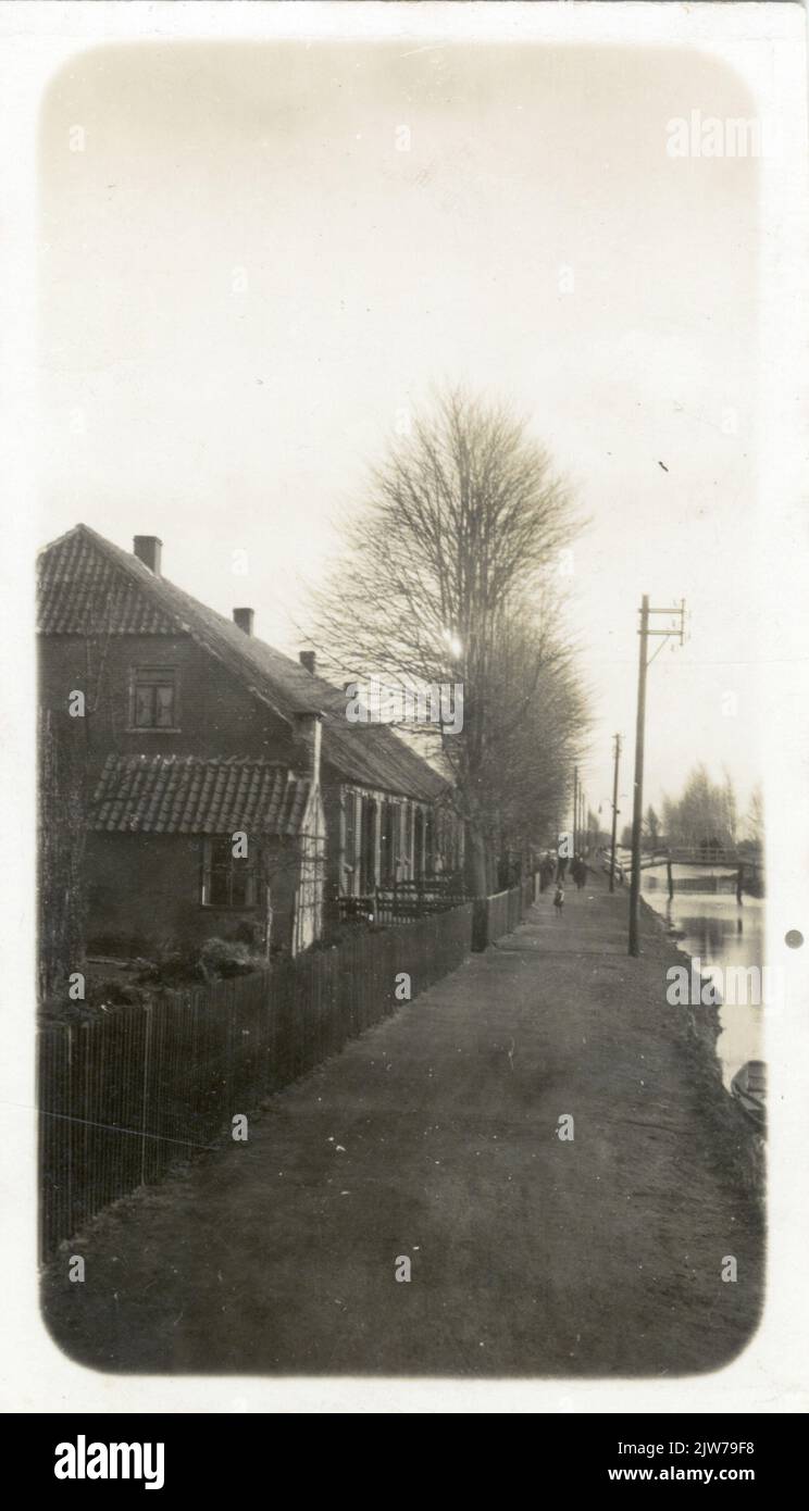 Blick in eine Reihe von Häusern am oberen Ende in Veenendaal. Stockfoto