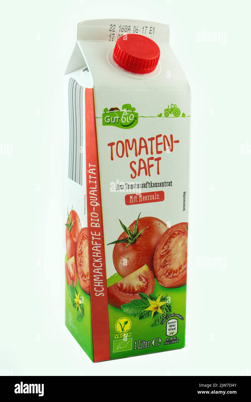 Hamburg, Deutschland - September 3 2022: Tomatensaft Gut Bio Stockfoto