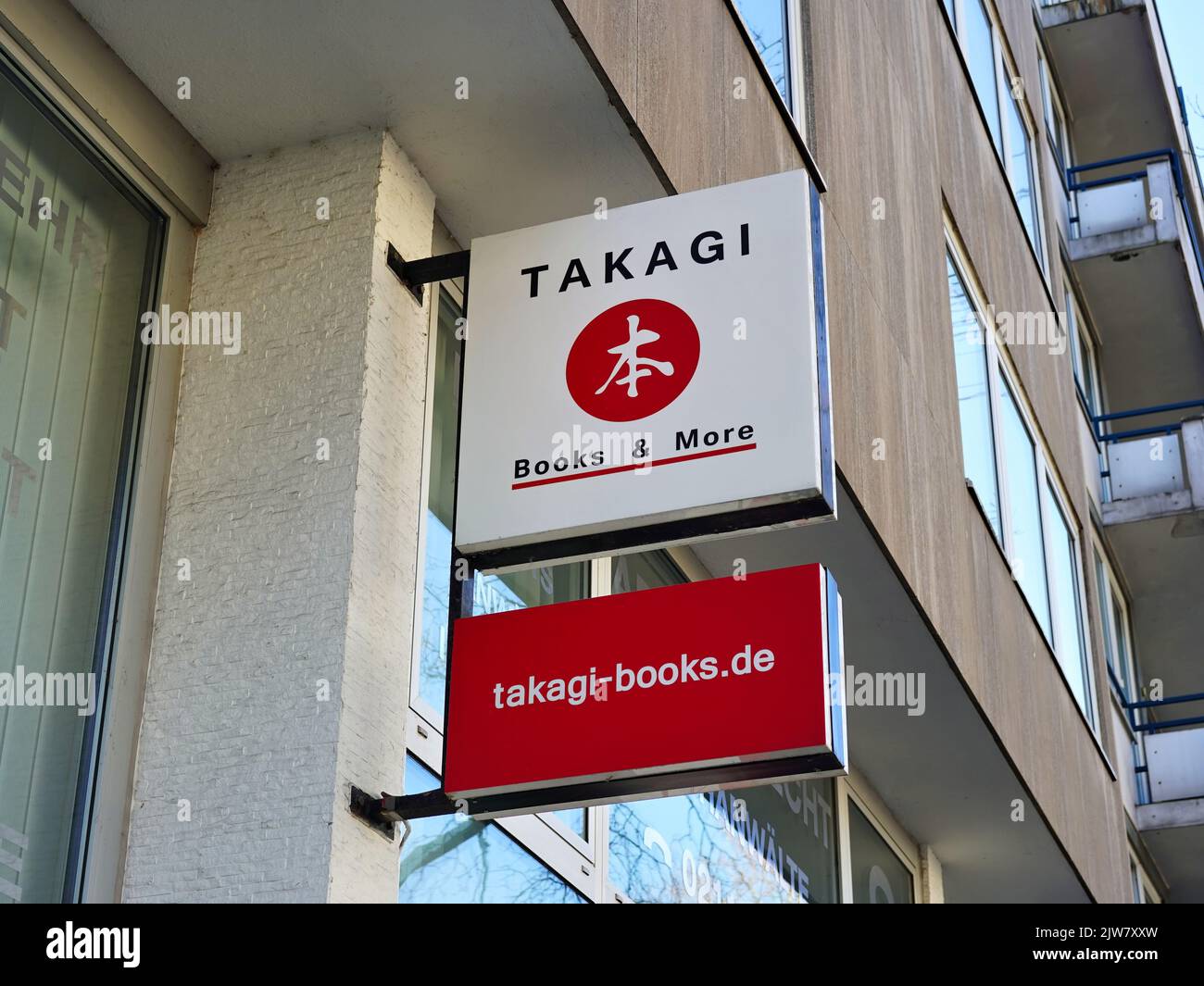 Shop-Logo der japanischen Buchhandlung „Takagi“ im japanischen Viertel in der Immermannstraße in Düsseldorf. Stockfoto