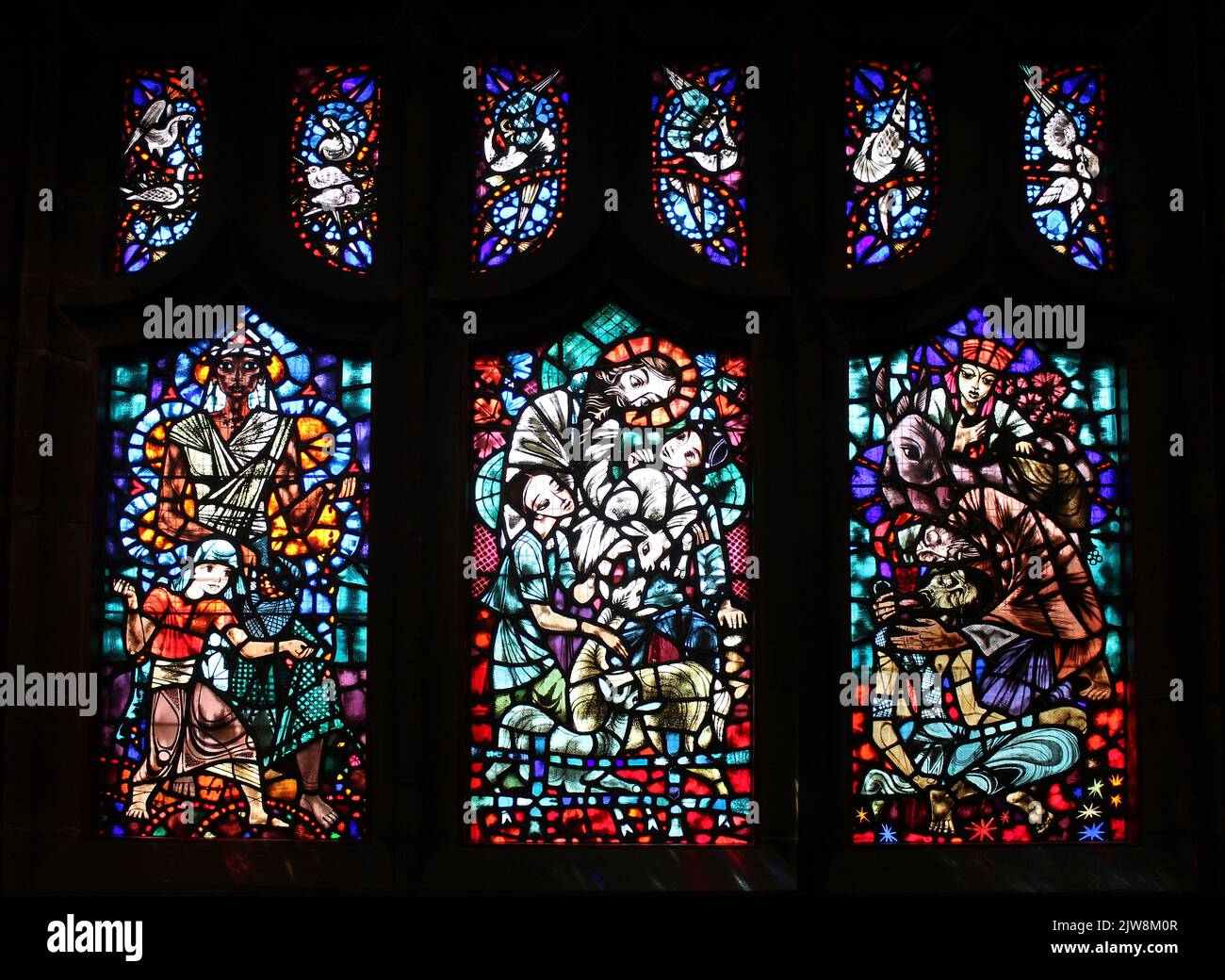 „DER SÄMANN, DER GUTE HIRTE, DER BARMHERZIGE SAMARITER“, Christ Church Port Sunlight von Ervin Bossanyi (1949) Stockfoto