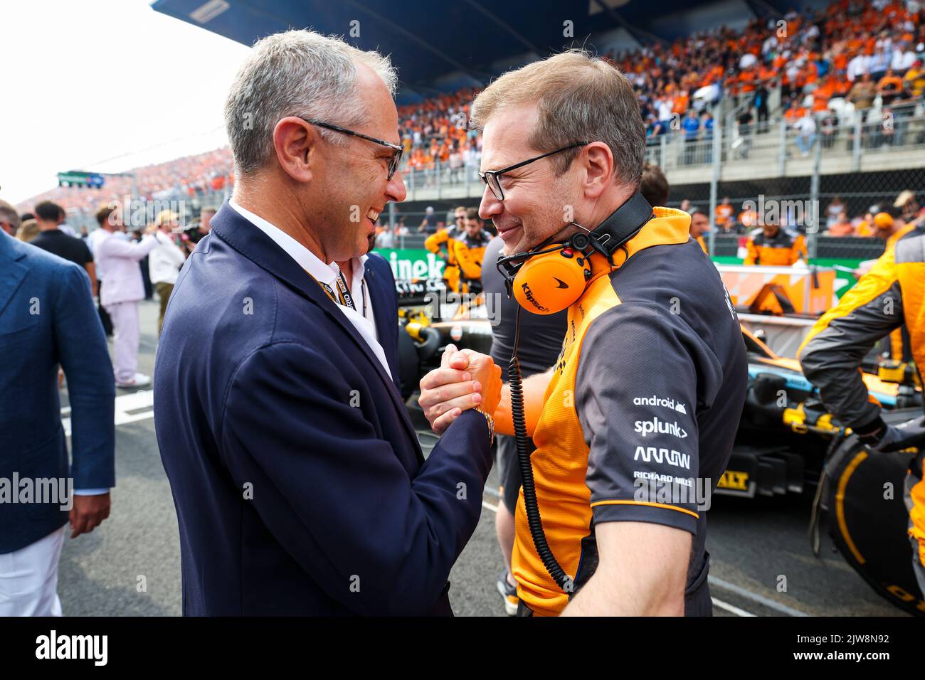 DOMENICALI Stefano (ita), Chairman und CEO der Formel 1 Group FOG, SEIDL Andreas, Teamchef des McLaren F1 Teams, Portrait während des Formel 1 Heineken Dutch Grand Prix 2022, 15. Lauf der FIA Formel 1 Weltmeisterschaft 2022 vom 2. Bis 4. September 2022 auf dem Zandvoort Circuit in den Niederlanden, Belgien - Foto Florent Gooden / DPPI Stockfoto