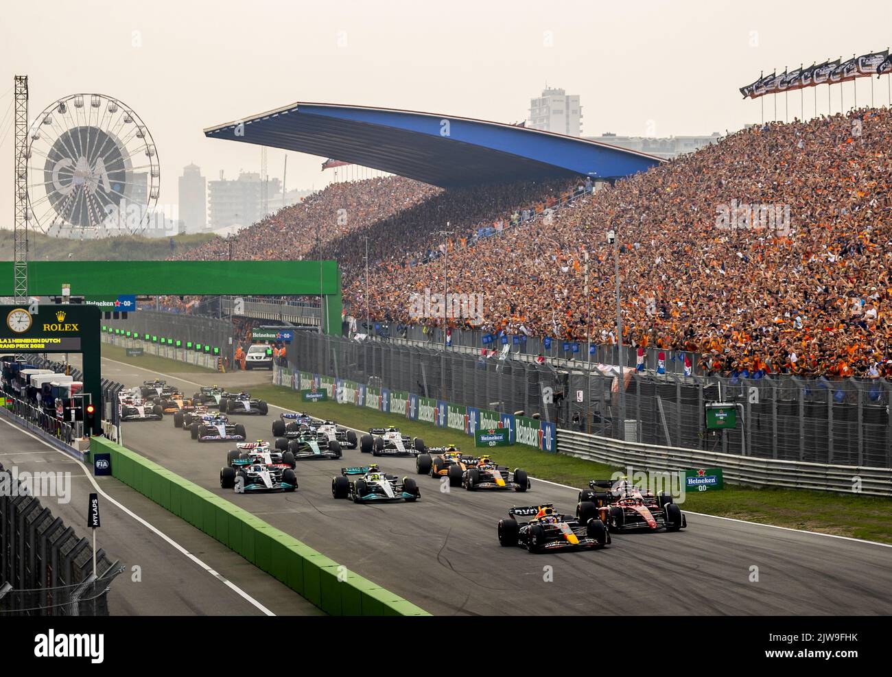 Zandvoort, Niederlande. 04. September 2022. ZANDVOORT - der Start des Großen Preises der Niederlande F1 auf dem Circuit of Zandvoort am 4. September 2022 in Zandvoort, Niederlande. REMKO DE WAAL Kredit: ANP/Alamy Live News Stockfoto