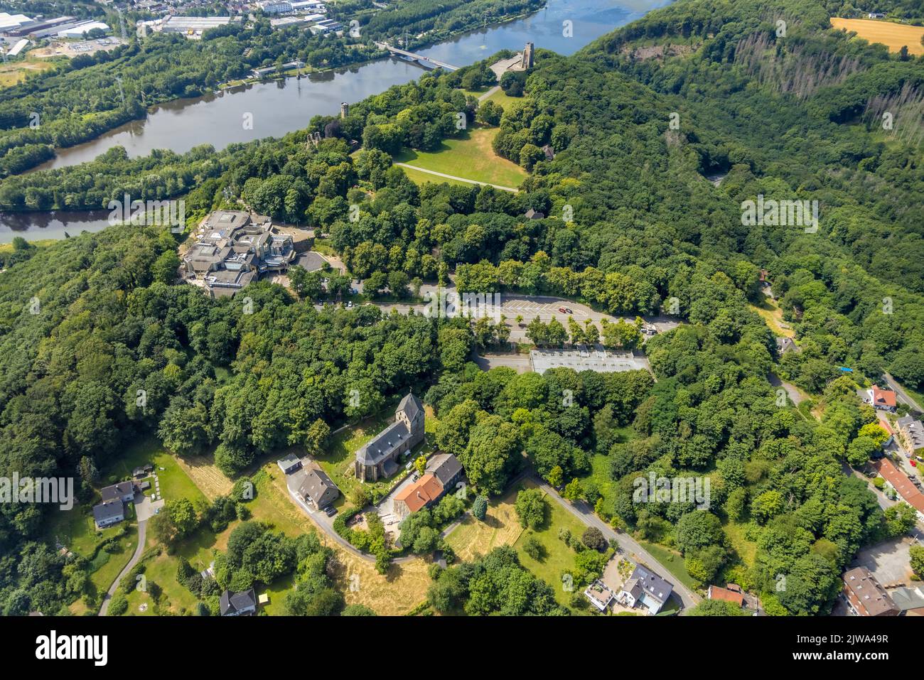 Luftaufnahme, Merkur Spielbank Hohensyburg, Blick auf Hengsteysee, evang. kirche St. Peter zu Syburg, Syburg, Dortmund, Ruhrgebiet, Nordrhein-Westfalen Stockfoto Luftaufnahme, Merkur Spielbank Hohensyburg, Blick auf Hengsteysee, evang. kirche St. Peter zu Syburg, Syburg, Dortmund, Ruhrgebiet, Nordrhein-Westfalen Stockfoto