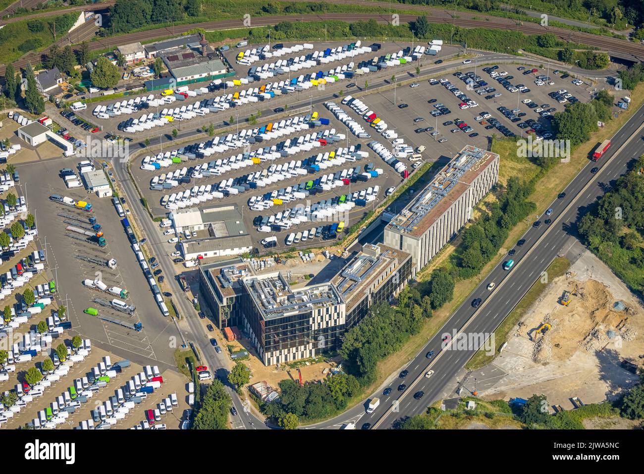 Luftaufnahme, Autolager Laden von Mercedes-Parkplätzen, Mörsenbroich, Düsseldorf, Rheinland, Nordrhein-Westfalen, Deutschland, Automobile Lager, DE, Stockfoto