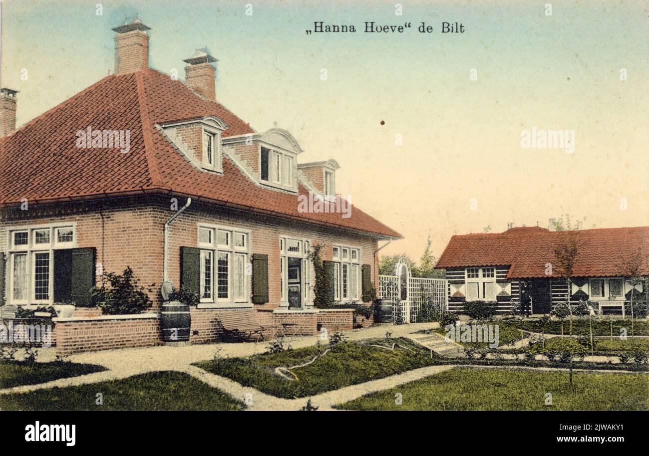 Blick auf die rechte und hintere Seite des Hanna Hoeve Hauses in De Bilt. Stockfoto