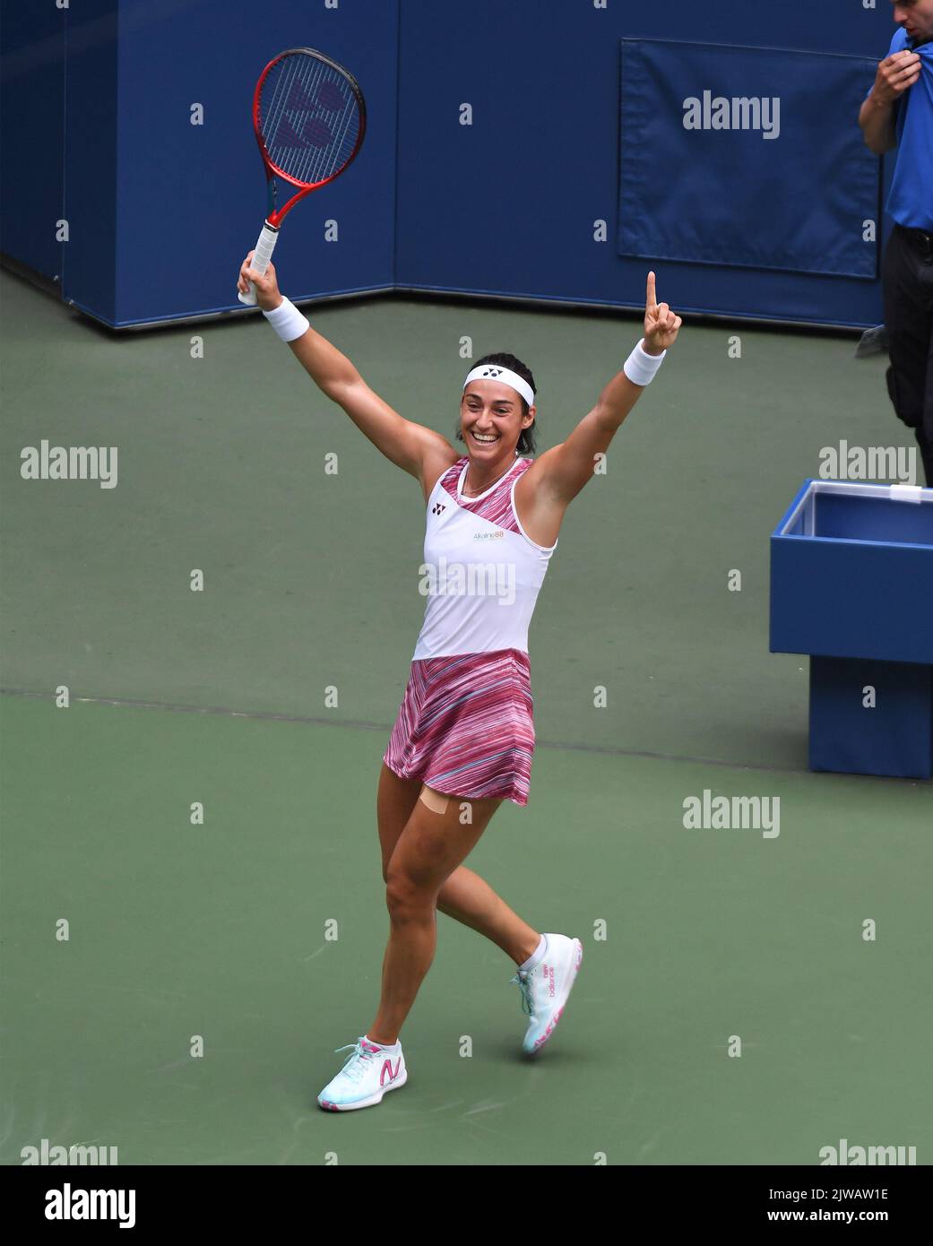 New York, Gbr. 04. September 2022. New York Flushing Meadows US Tag der offenen Tür 7 04/09/2022 Caroline Garcia (FRA) feiert den Sieg in der vierten Runde Credit: Roger Parker/Alamy Live News Stockfoto