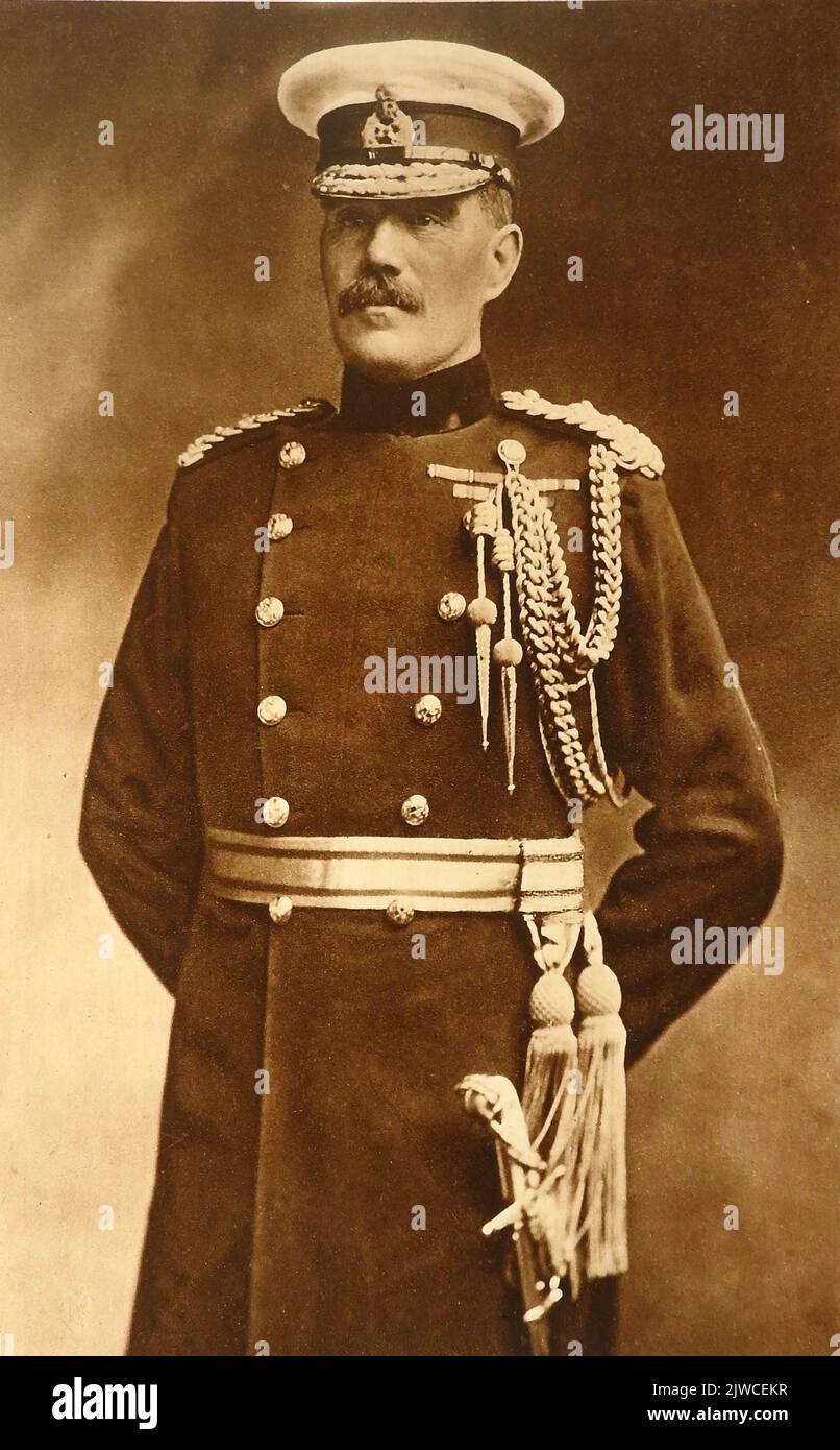 Ein Porträt von General Sir William Robertson, dem Chef des Generalstabs des Imperium ----------- Feldmarschall Sir William Robert Robertson, 1. Baronet, ( 1860 – 1933) war ein Offizier der britischen Armee, der im Ersten Weltkrieg als Chef des kaiserlichen Generalstabs (CIGS) diente. Er ist der 1. britische Soldat in der Geschichte der britischen Armee, der von einem Soldaten, der sich für den Feldmarschall einsetzte, aufgestiegen ist. Stockfoto