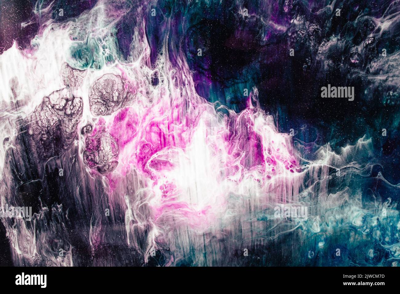 Bunte Acrylfarbe Wasser Marmor Textur lila Stockfoto