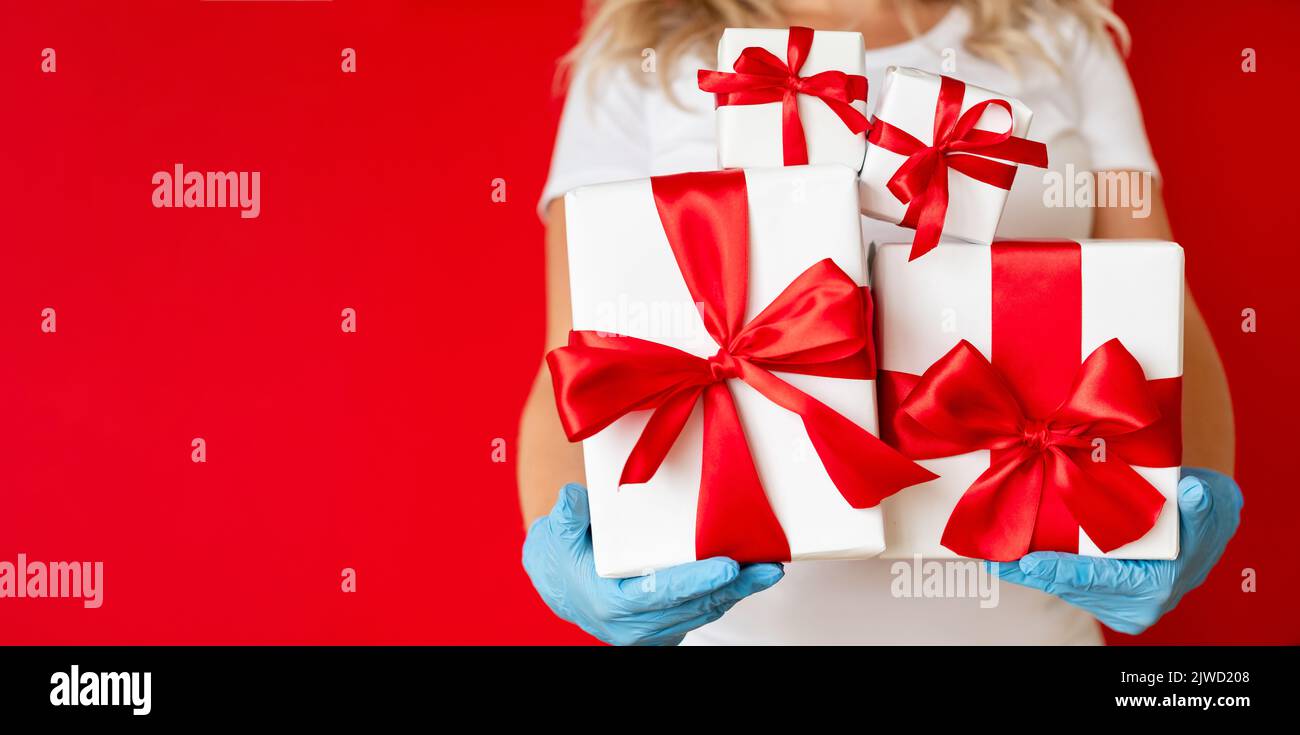 Muttertag Geschenk Überraschung Pandemie Urlaub Stockfoto