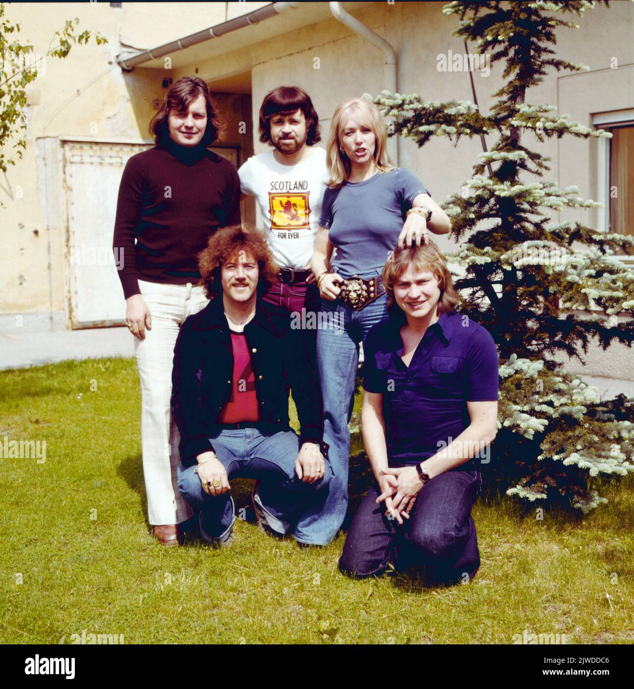 Middle of the Road, schottische Pop Band mit Leadsängerin Sally Carr, Fototermin in Deutschland, um 1973. Middle of the Road, Scottish Pop Band mit Leadsängerin Sally Carr, Fotoshooting in Deutschland, um 1973. Stockfoto