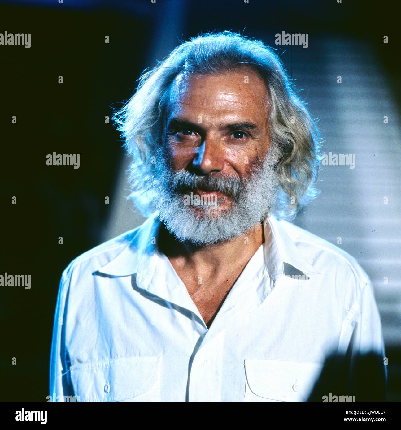 Georges Moustaki, französischer Chanson Sänger, Liedermacher, Komponist und Lyriker, Portrait, Deutschland, 1981. Georges Moustaki, französischer Chanson-Sänger, Songwriter, Komponist und Texter, Portrait, Deutschland, 1981, Stockfoto