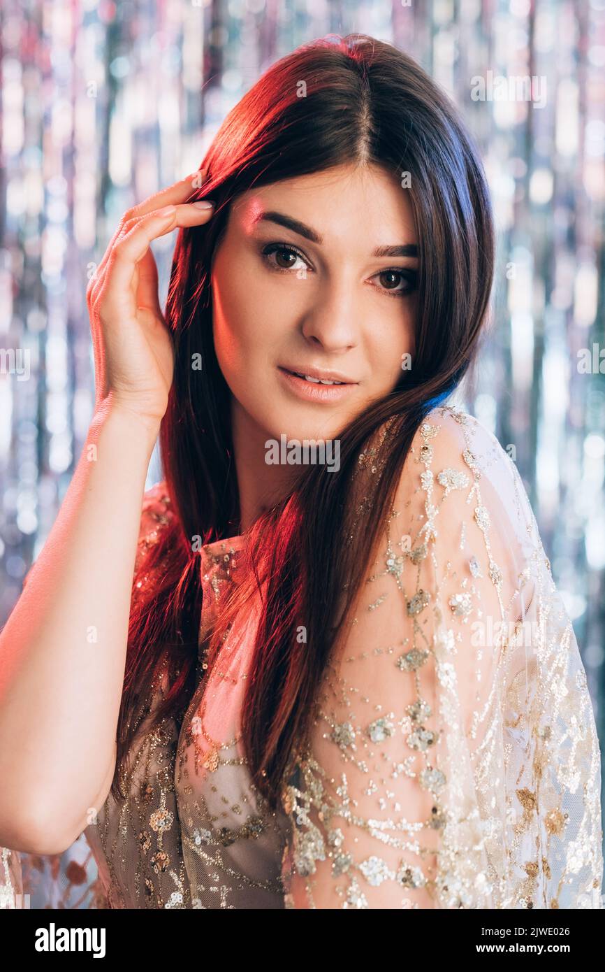 Weibliche Eleganz festlich aussehen weihnachtsfeier Stockfoto