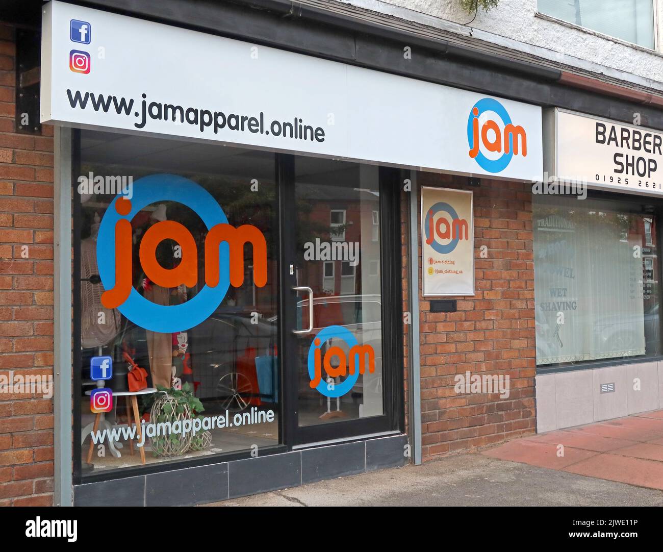 Jam Apparel Store, 91 Knutsford Rd, Grappenhall, Warrington, Ceshire, ENGLAND, GROSSBRITANNIEN, WA4 2NS Stockfoto