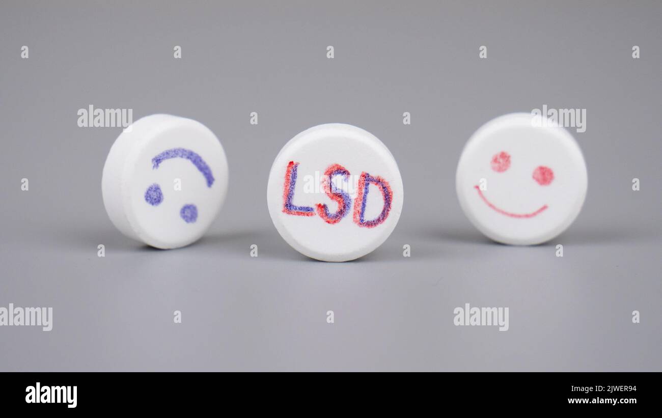 LSD-Pille, medizinische Verwendung von lsd zur Behandlung von PTSD und Depressionen. Stockfoto