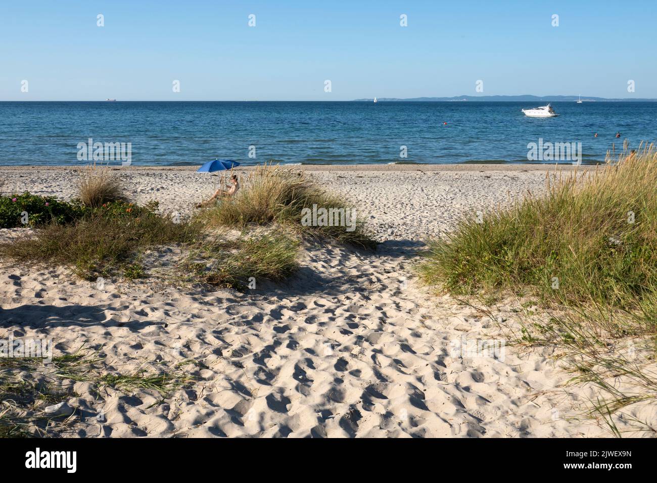 Hornbaek Strand im Sommer nachmittags Sonnenschein, Hornbaek, Seeland, Dänemark, Europa Stockfoto