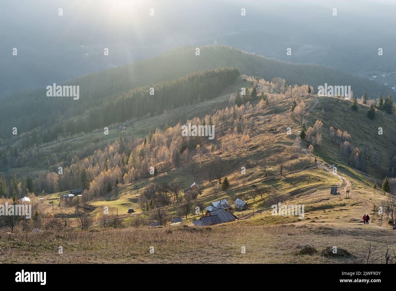 Blick vom Makovytsia Mountain in Yaremche, Ukraine Stockfoto