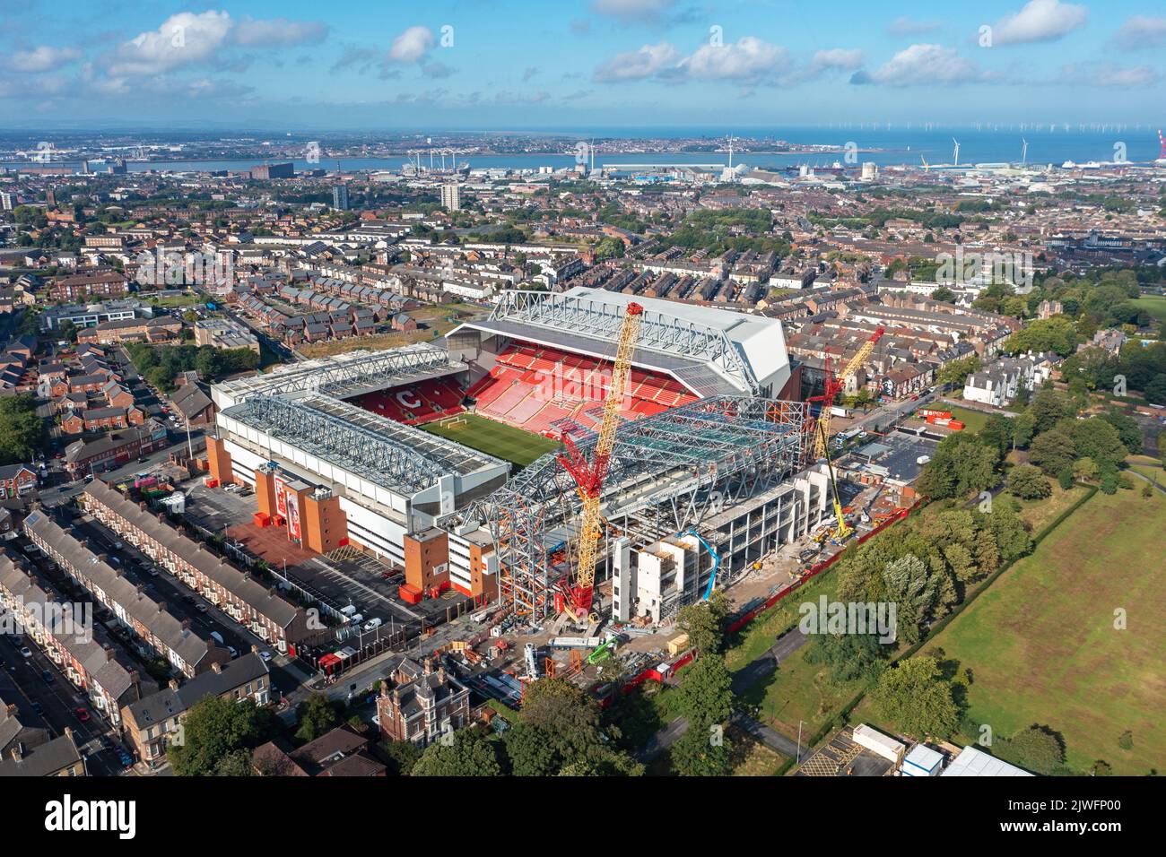 Anfield, Liverpool Football Club. Merseyside, Uk Sport. 5.. September 2022. Die Bauarbeiten am neuen Stand in Anfield, der für die Premier League Saison 2023/2024 abgeschlossen sein soll, werden fortgesetzt. Quelle: Tom McAtee/Alamy Live News Stockfoto