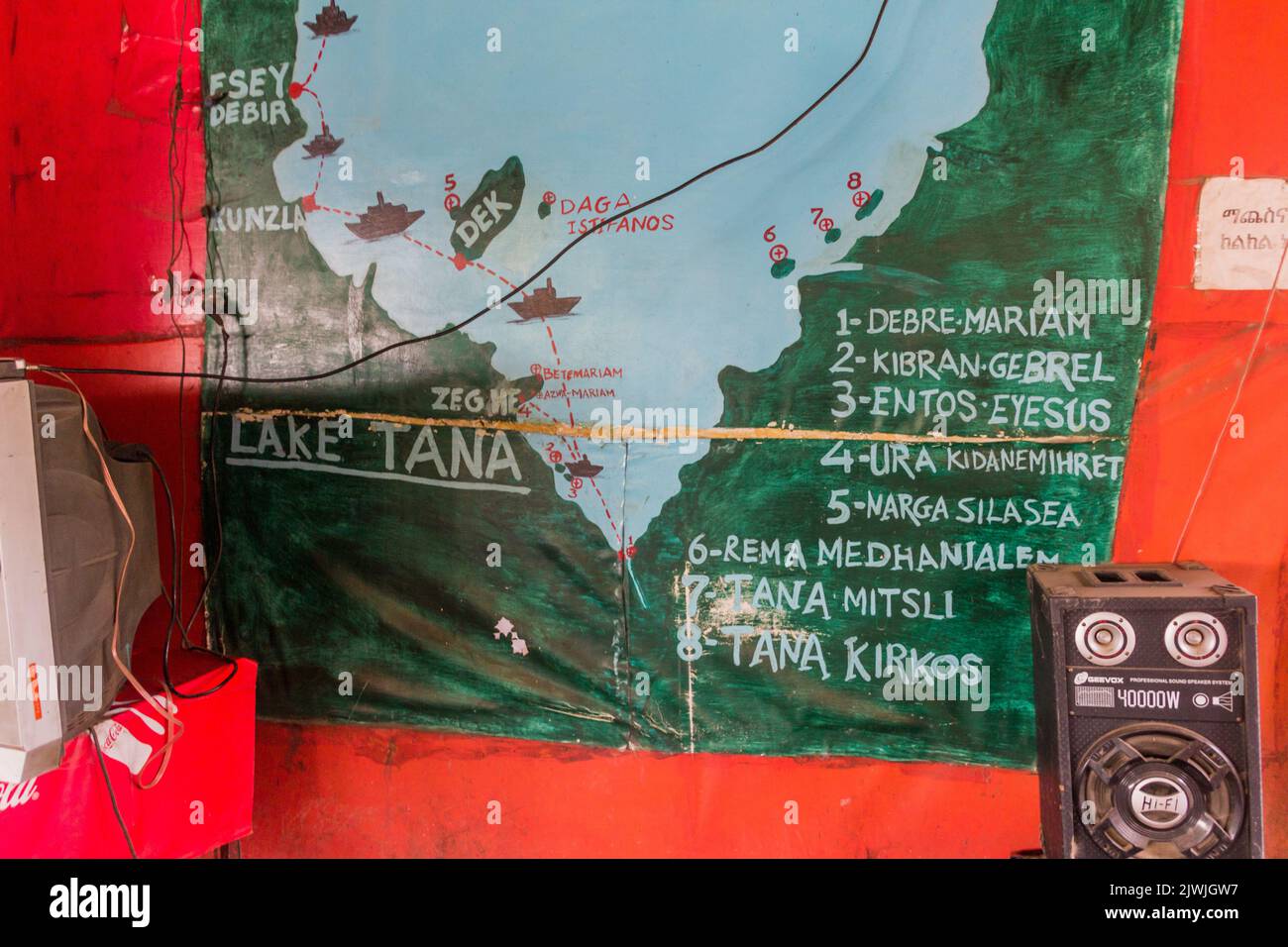 BAHIR DAR, ÄTHIOPIEN - 1. APRIL 2019: Karte der Lake Tana Klöster in einer lokalen Bar in Bahir dar, Äthiopien Stockfoto