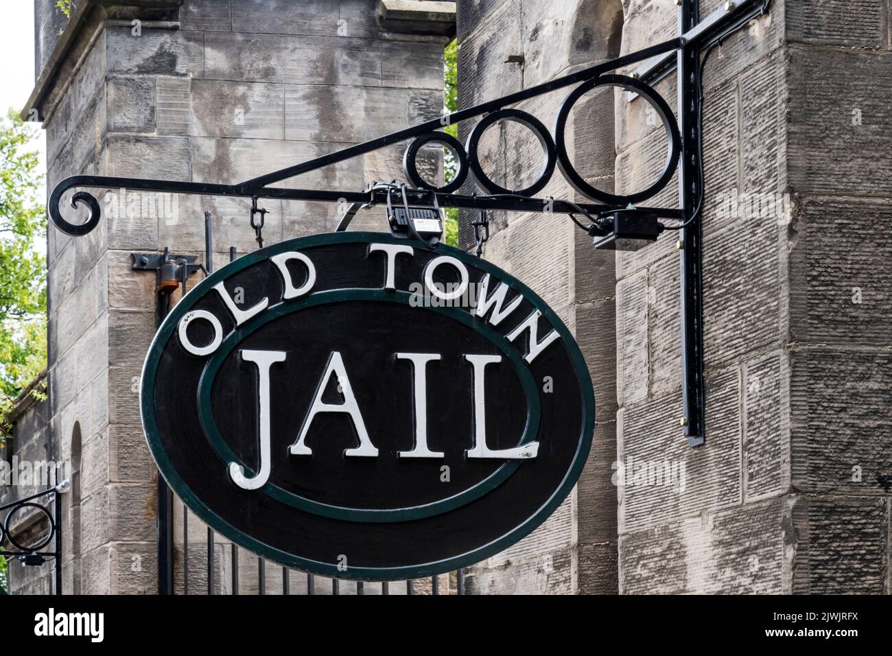 Schild für die Touristenattraktion Old Town Gaol in Stirling, Schottland. Stockfoto