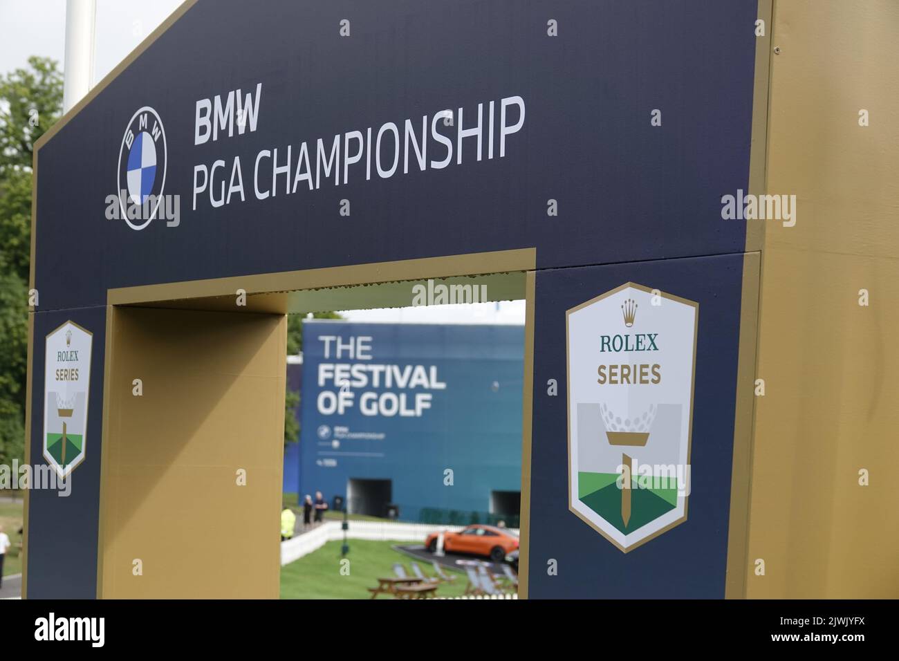 Wentworth, Surrey, Großbritannien. 6. September 2022. Eintritt zur BMW/PGA Golf Championship, die im Wentworth Golf Club, Virginia Water, Surrey, ausgetragen wird. Kredit: Motofoto/Alamy Live Nachrichten Stockfoto