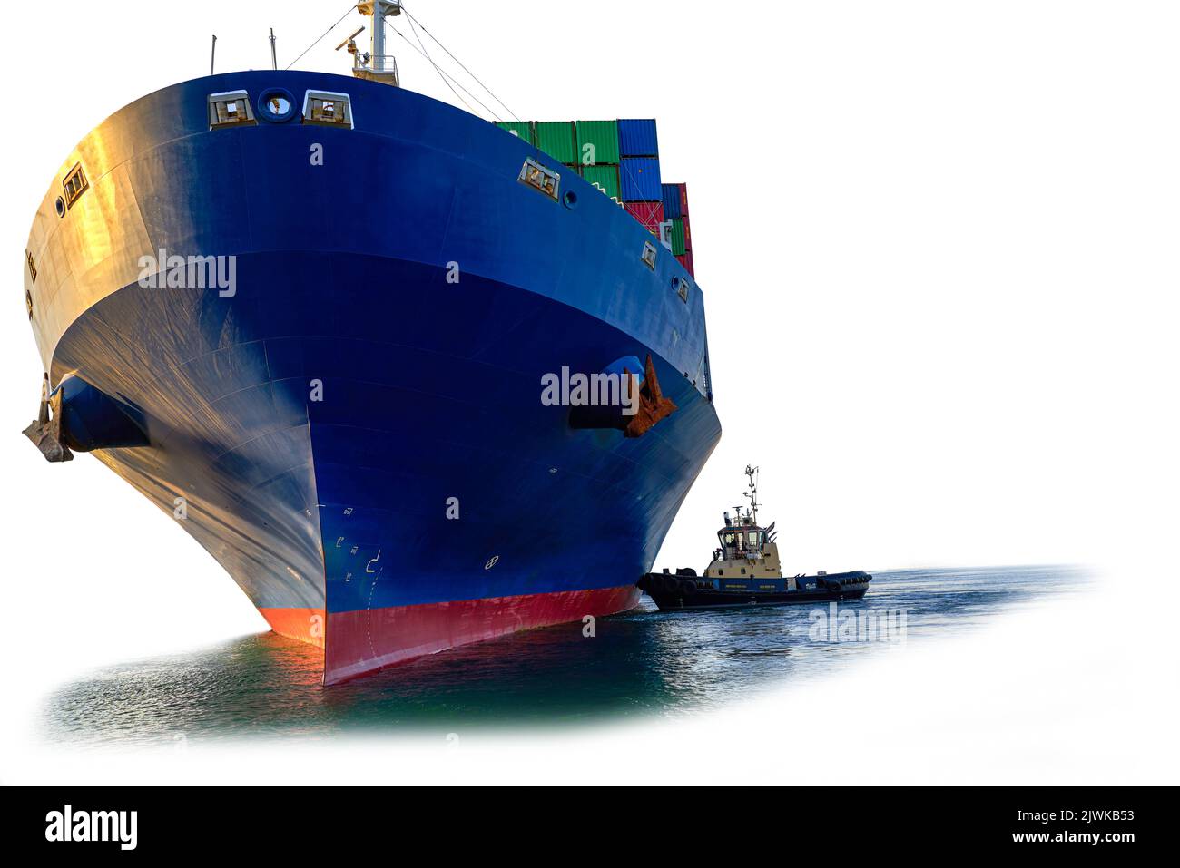 Container Frachtschiff isoliert auf weißem Hintergrund, Freight Transport and Logistic, Shipping Container Frachtschiff für Wassertransportnetz Stockfoto