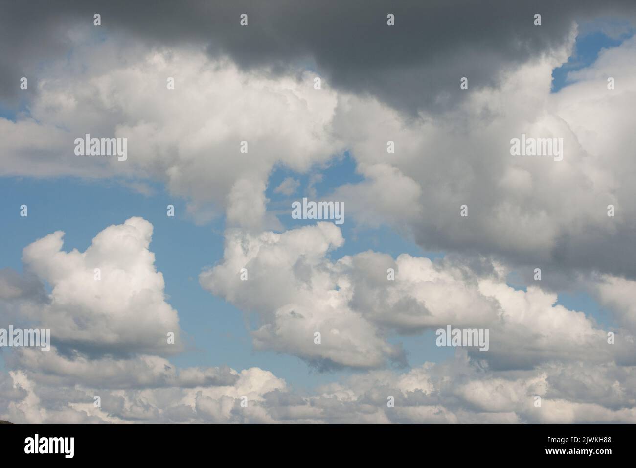 Himmel und Wolken Stockfoto