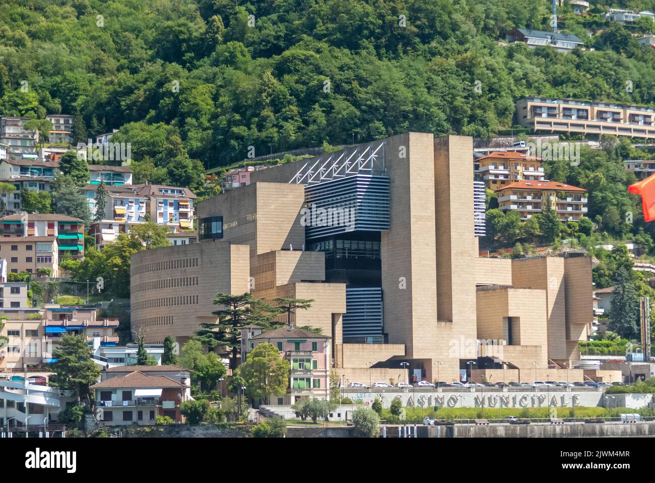 Die italienische Exklave von Casinó di Campione D'Italia von der Fähre auf dem Luganersee Stockfoto