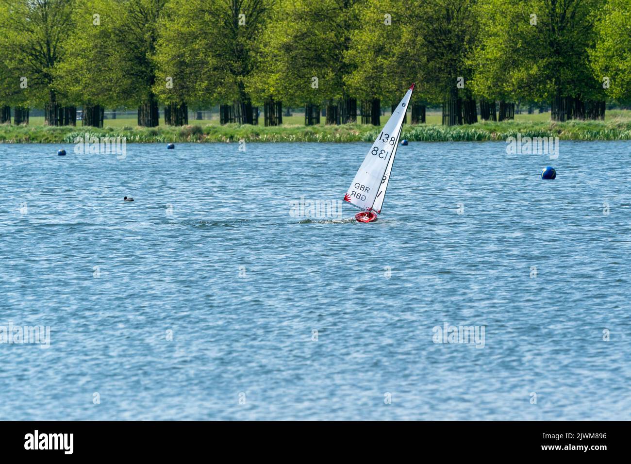 Segelboote auf der Themse Stockfoto