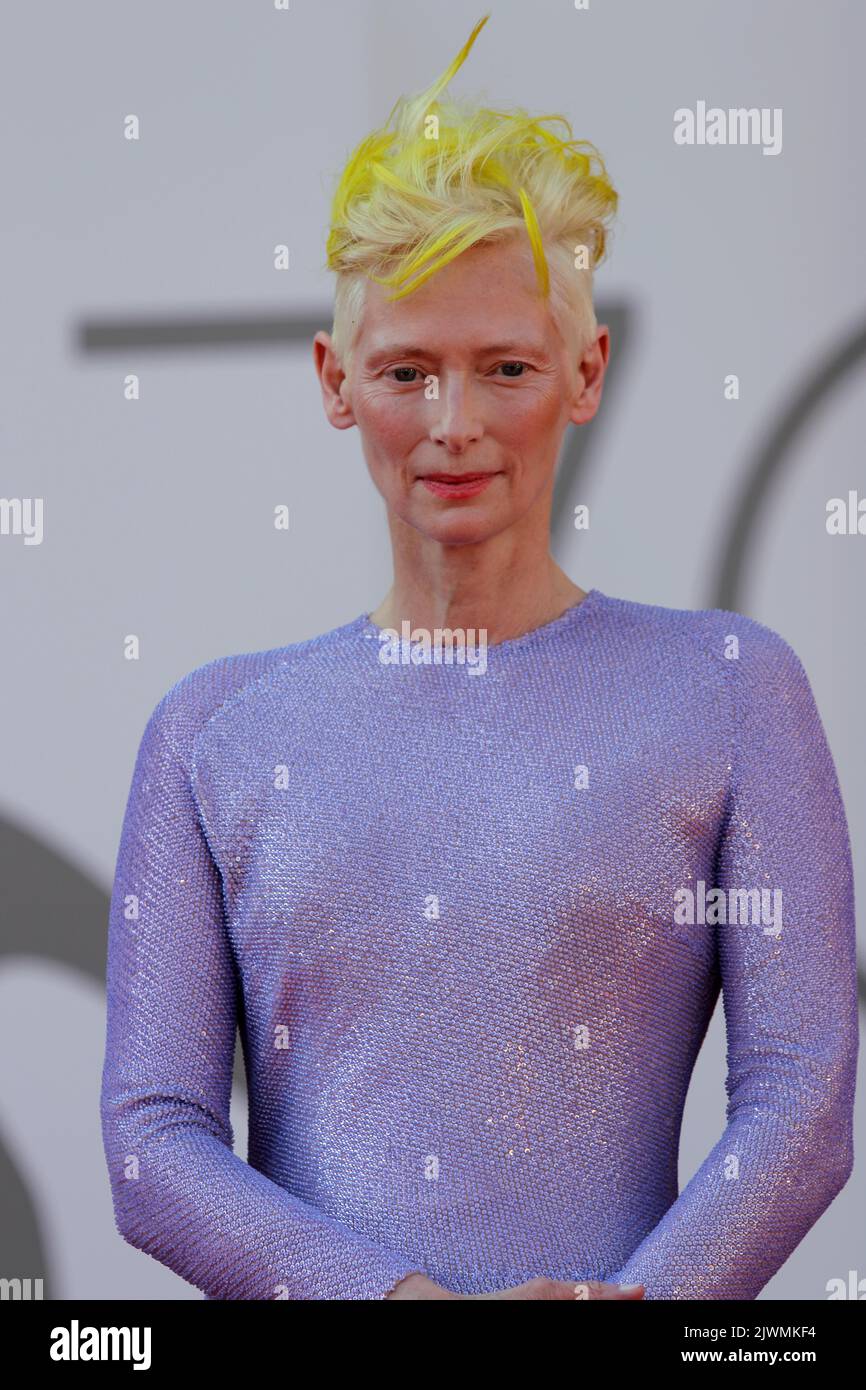 Italien, Lido di Venezia, 06. September 2022 2022 : Tilda Swinton nimmt am 06. September 79. in Venedig, Italien, am roten Teppich der „Ewigen Tochter“ Teil. Foto © Ottavia Da Re/Sintesi/Alamy Live News Stockfoto