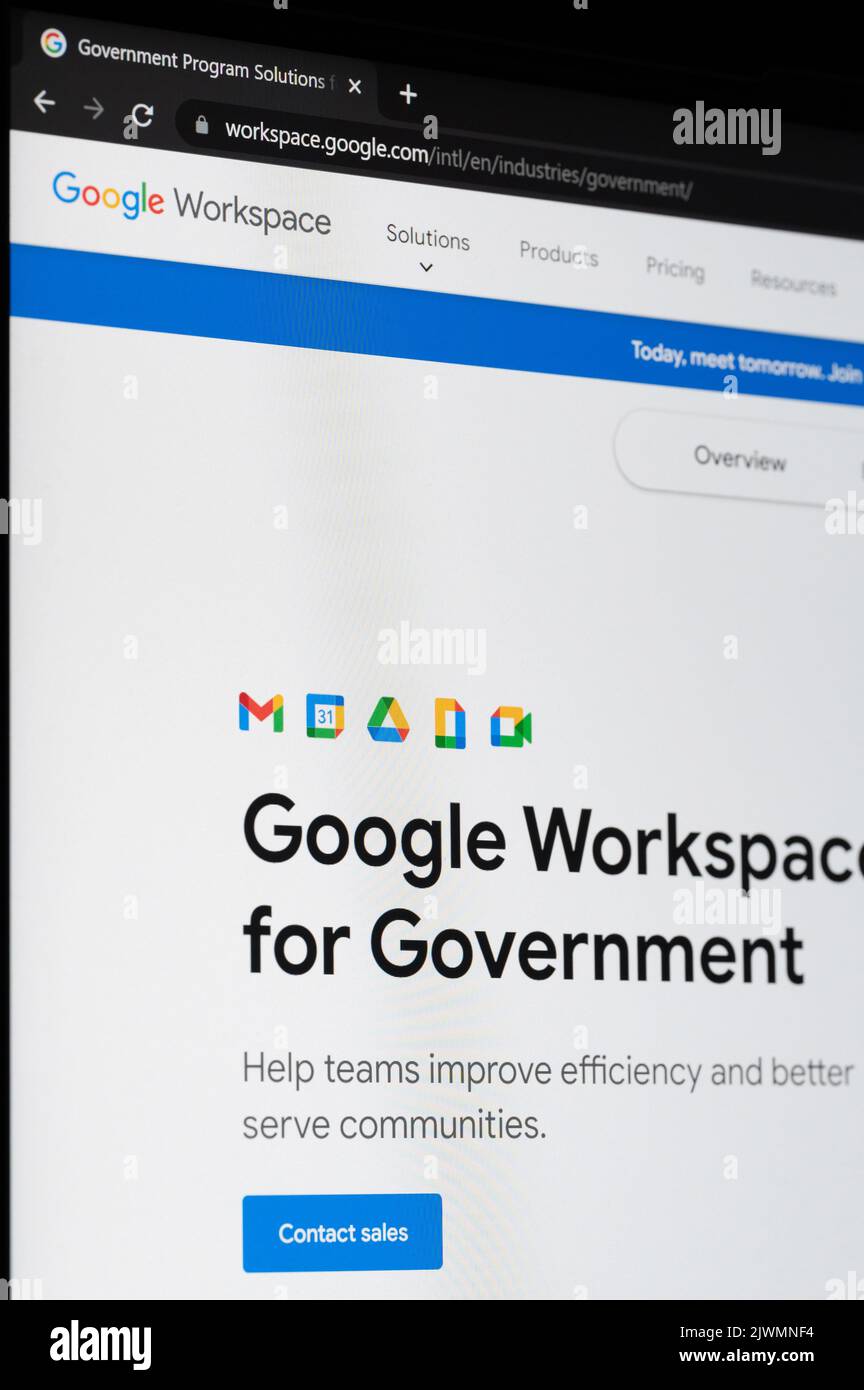 New york, USA - 1. september 2022: Verwendung von Google Workspace für die Regierung App auf Laptop-Bildschirm Makro Nahaufnahme Hintergrund Stockfoto